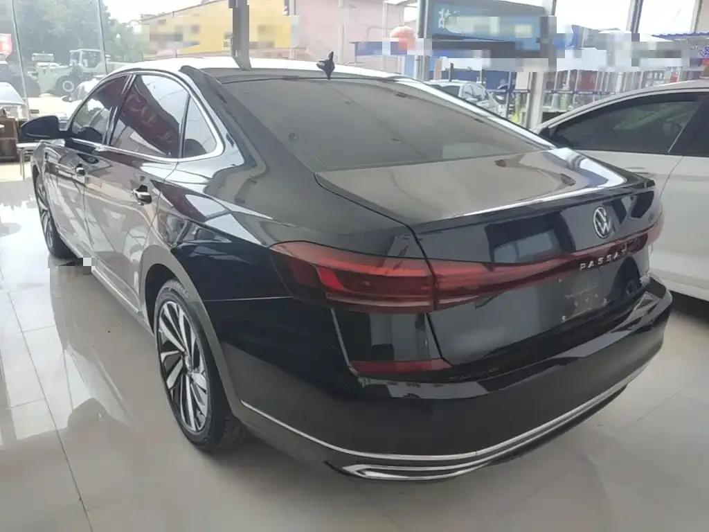 Volkswagen Passat — фото 2