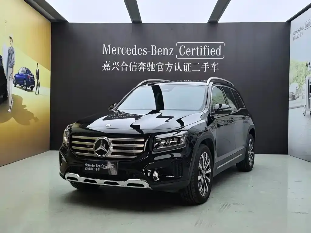 Mercedes-Benz GLB — фото 1