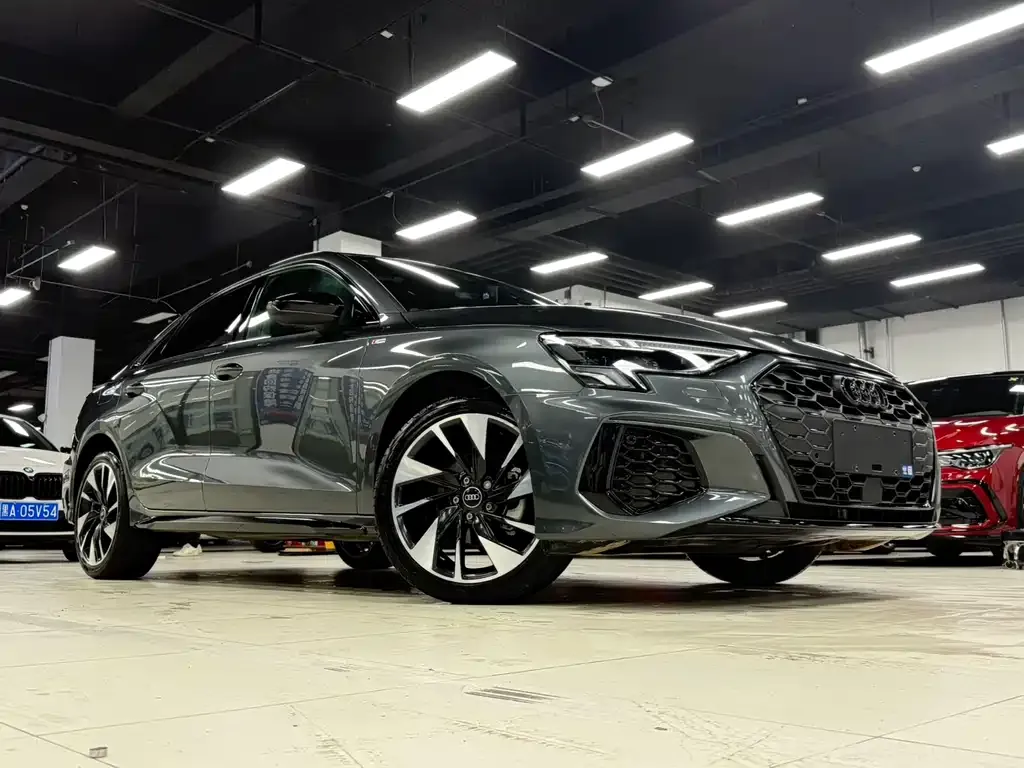 Audi A3 — фото 2