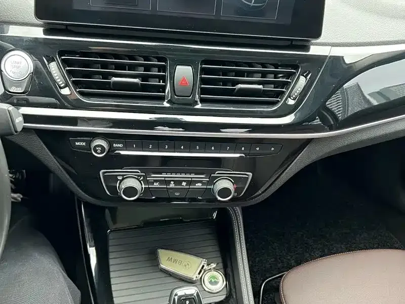 BMW 1 Series 2022 из CN, фото 7