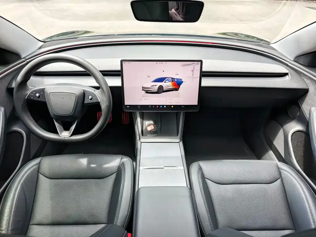 Tesla Model 3 — фото 3