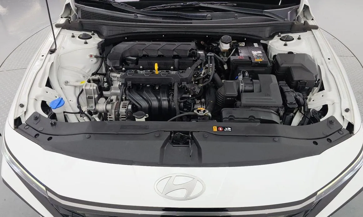 Hyundai AVANTE 2024 из KR, фото 3
