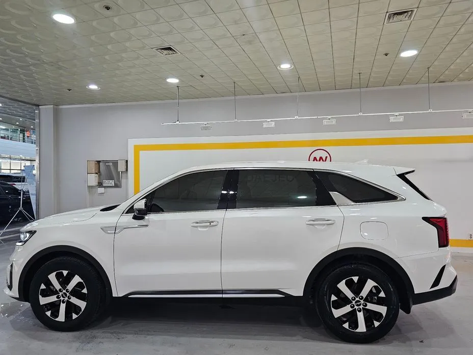 Kia Sorento — фото 3
