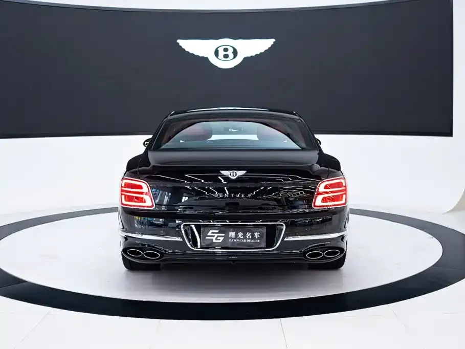 Bentley Flying Spur — фото 5