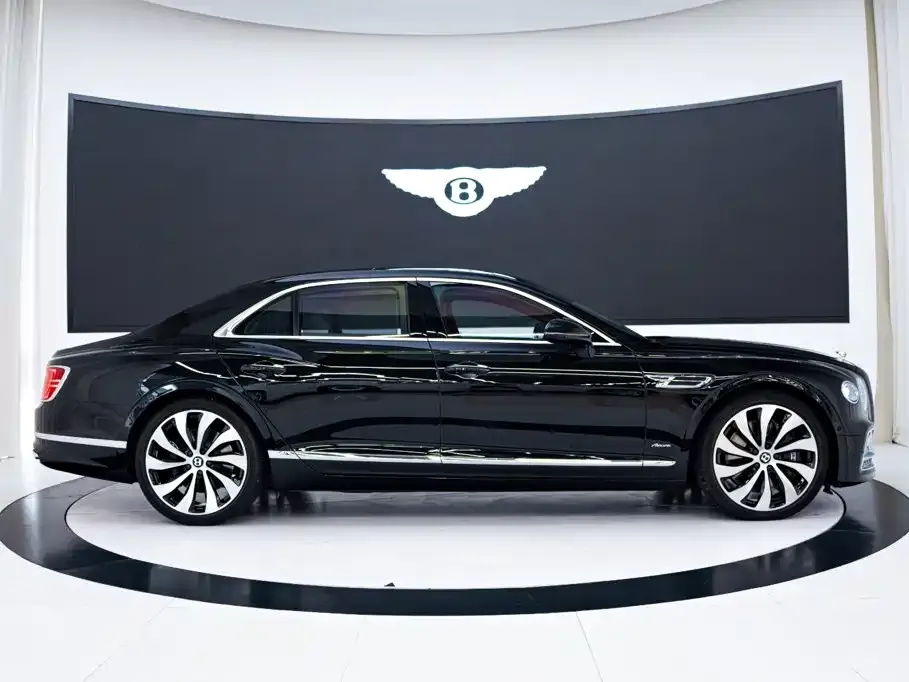 Bentley Flying Spur — фото 3