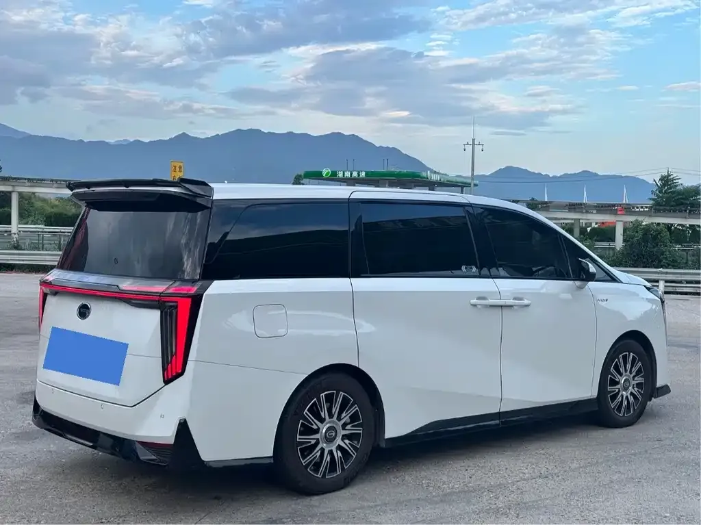 GAC Motor Trumpchi E9 — фото 4
