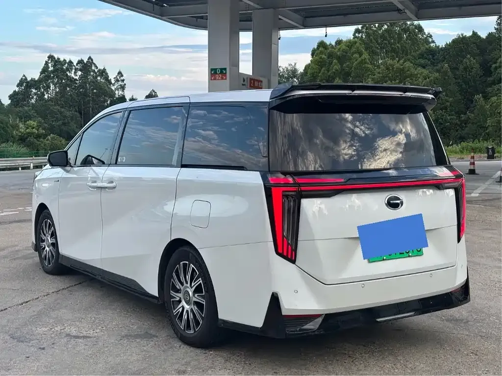 GAC Motor Trumpchi E9 — фото 10