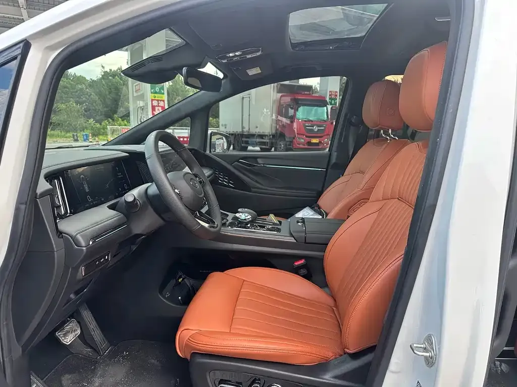 GAC Motor Trumpchi E9 — фото 2