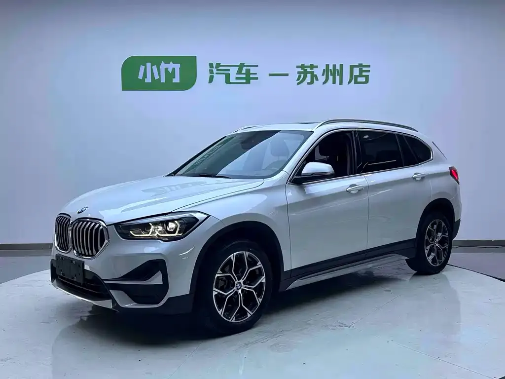 BMW X1 — фото 1