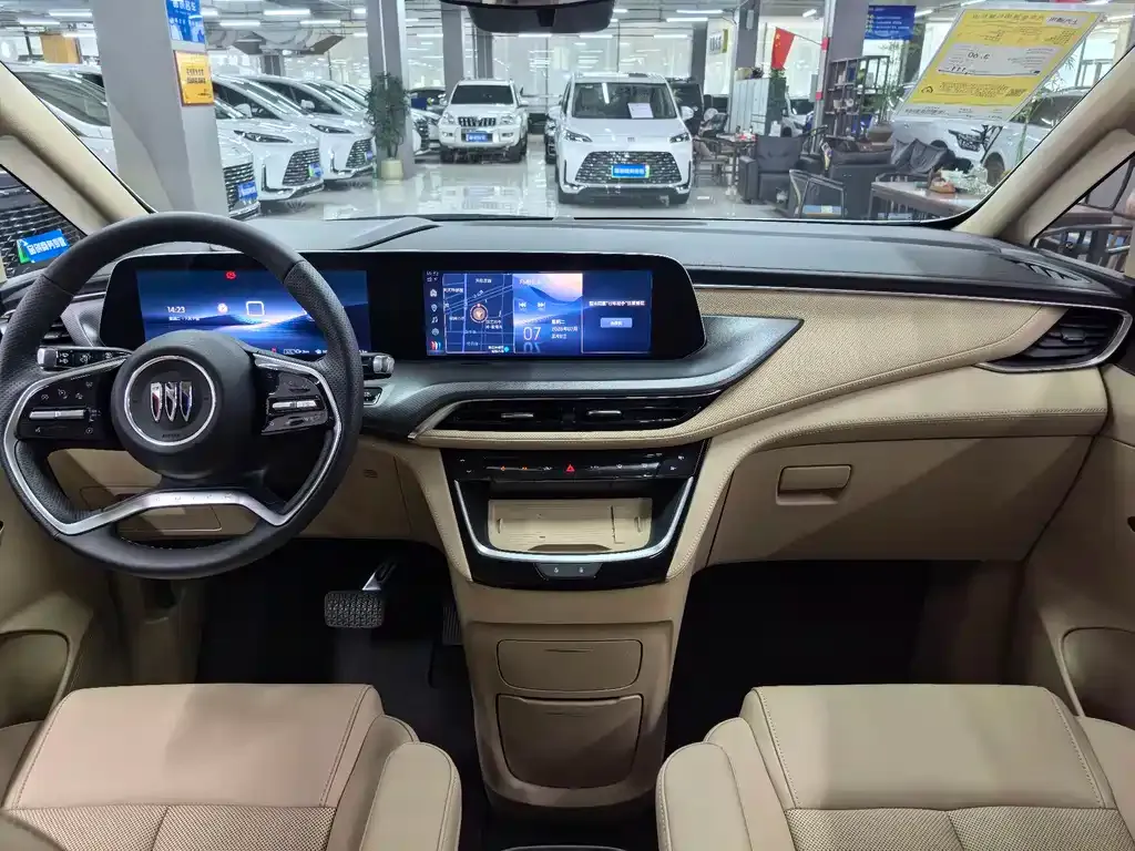 Buick GL8 Hybrid — фото 2