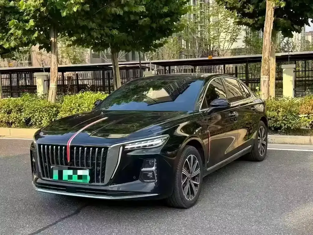 Hongqi H5 PHEV — фото 1