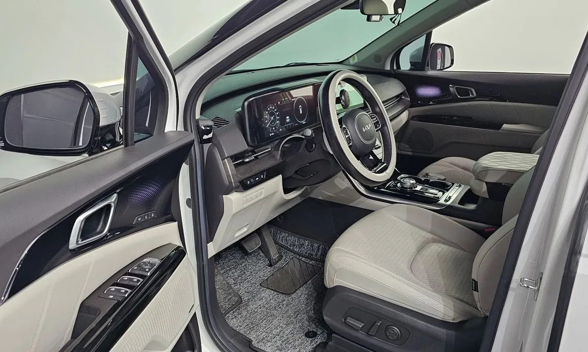Kia Carnival — фото 9