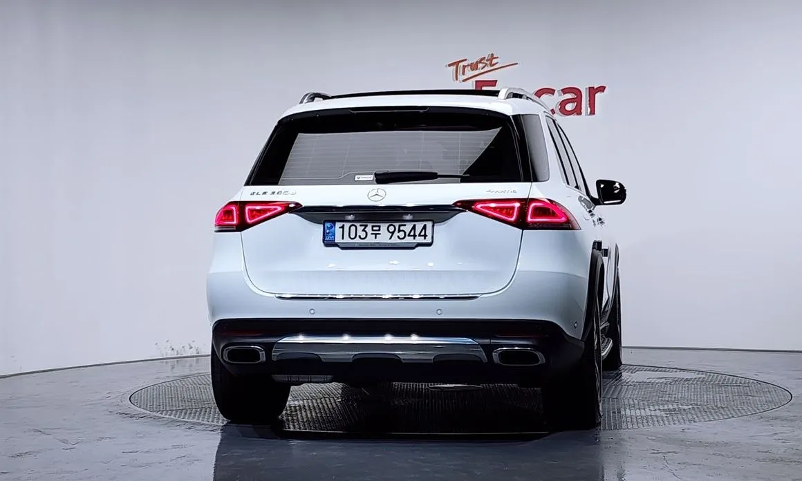 Mercedes-Benz GLE-Class — фото 2
