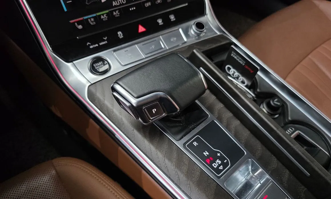Audi A6 — фото 6