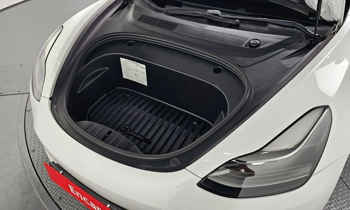Tesla Model 3 2021 из KR, фото 10