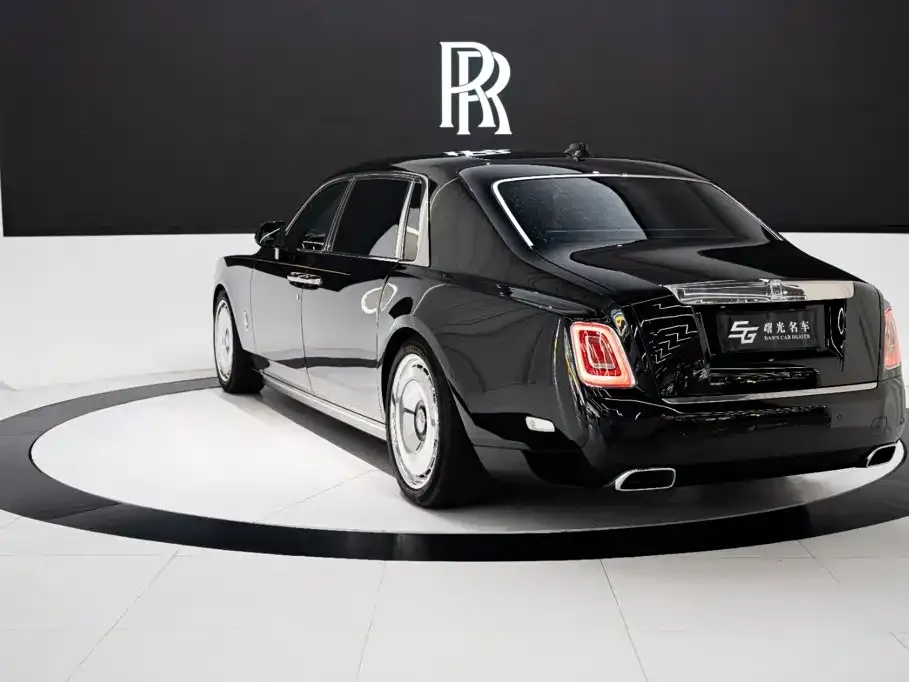 Rolls-Royce Phantom — фото 5