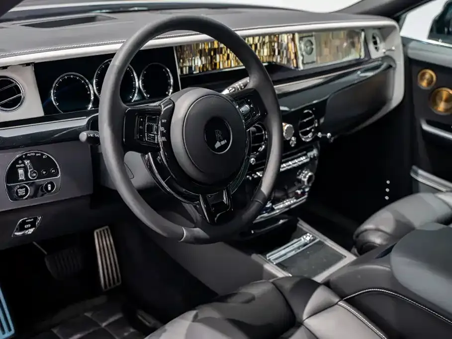 Rolls-Royce Phantom — фото 10