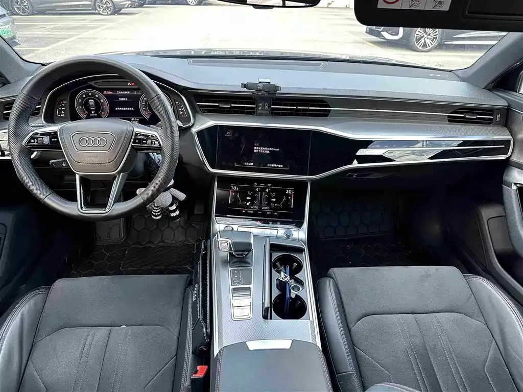 Audi A6L — фото 2