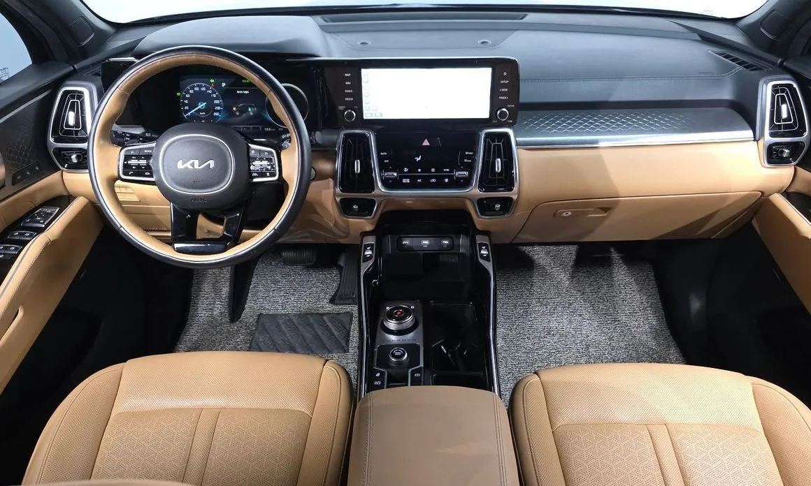 Kia Sorento — фото 10