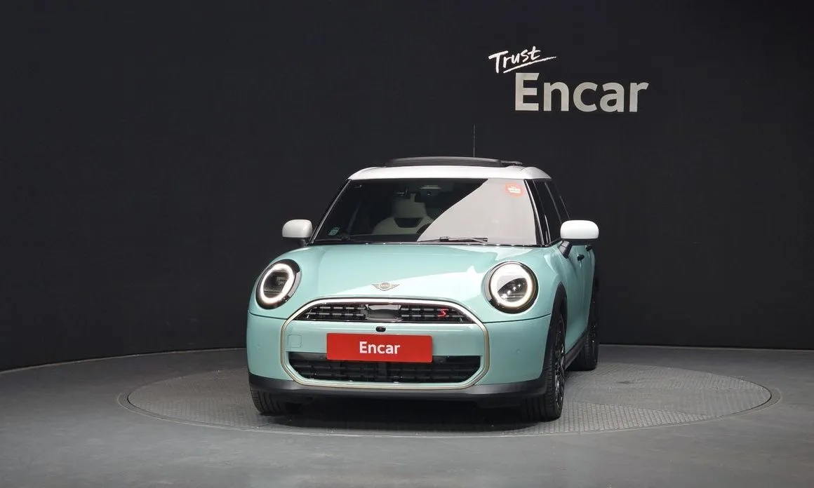 Mini Cooper 2025 из KR, фото 2