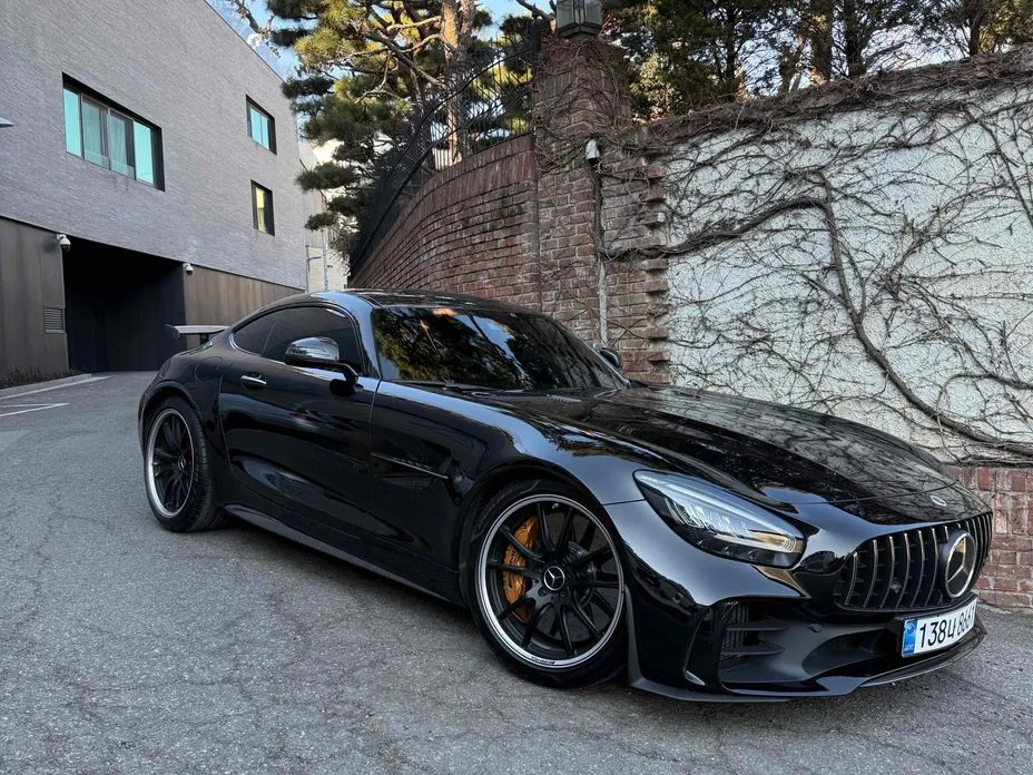 Mercedes-Benz AMG GT — фото 10