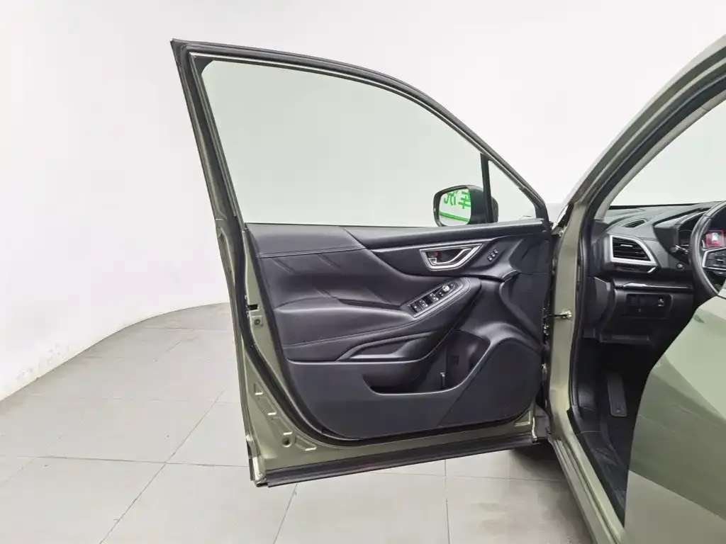 Subaru Forester 2021 из CN, фото 6