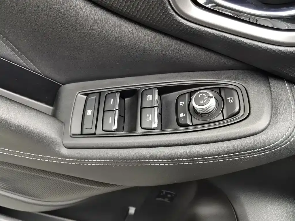 Subaru Forester 2021 из CN, фото 8
