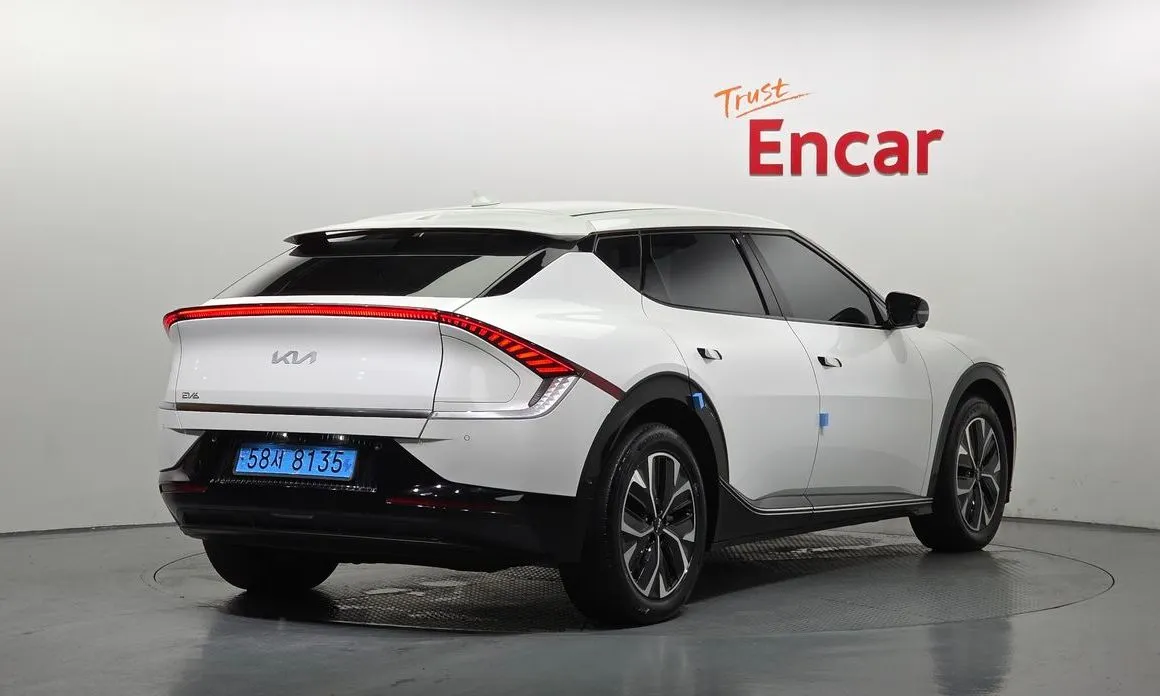 Kia EV6 — фото 9