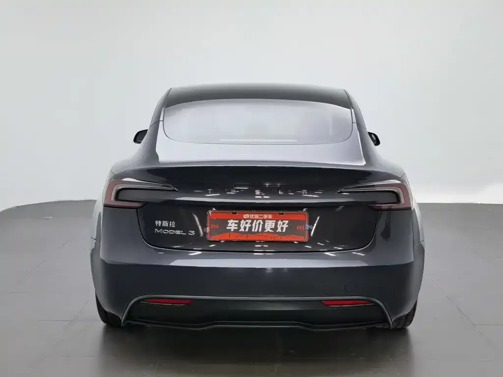 Tesla Model 3 — фото 2