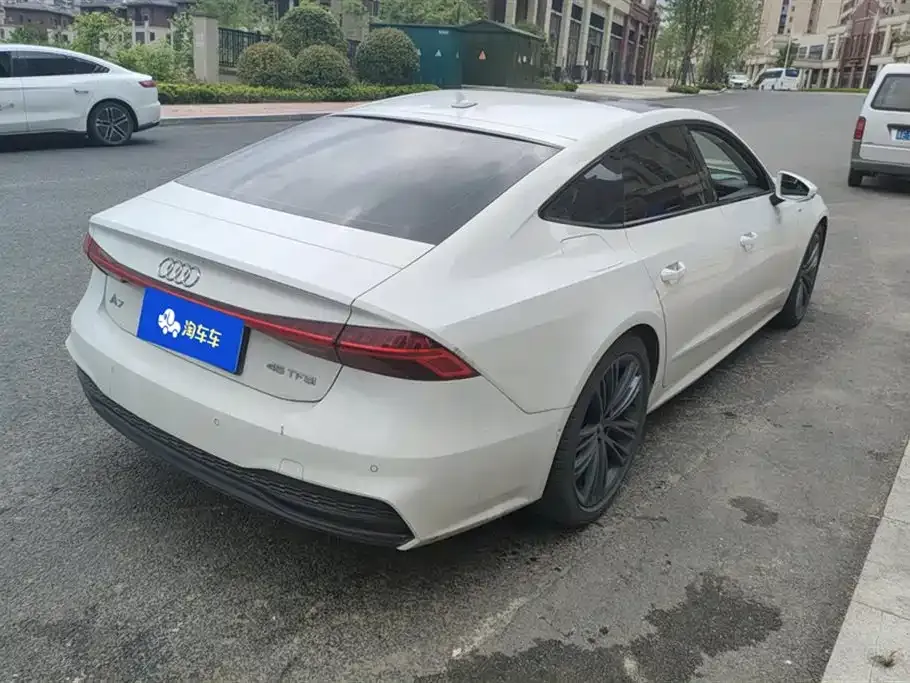 Audi A7 — фото 6