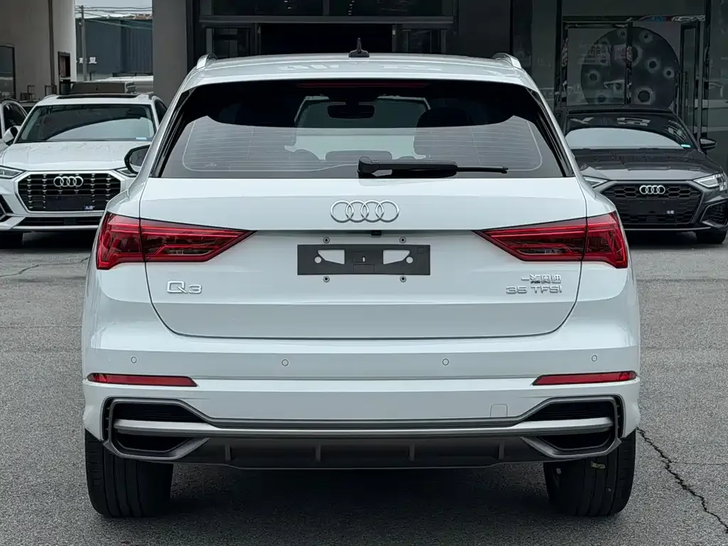 Audi Q3 — фото 7
