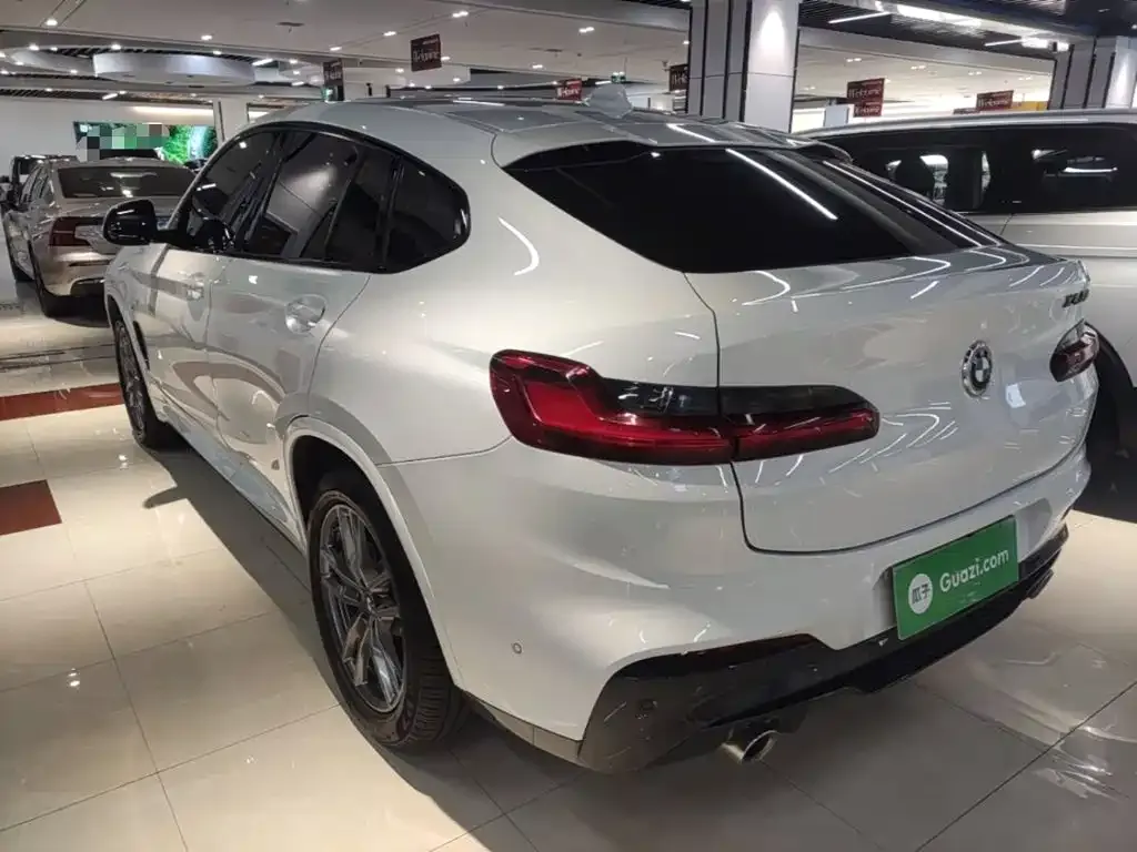 BMW X4 — фото 9
