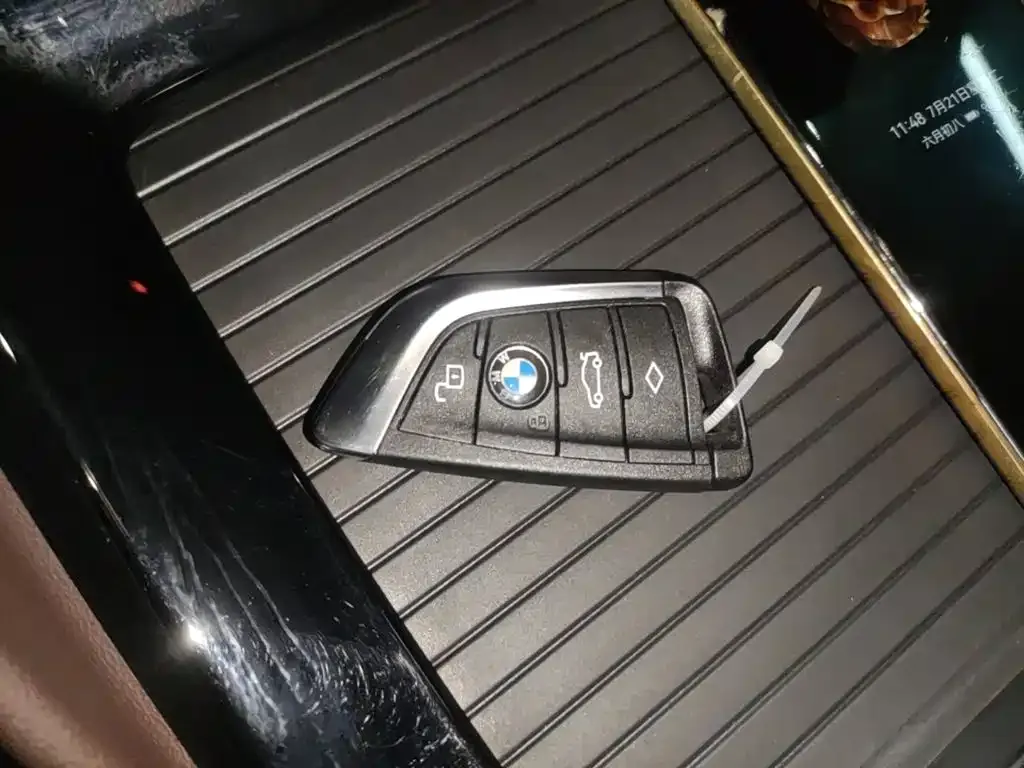 BMW X4 — фото 10