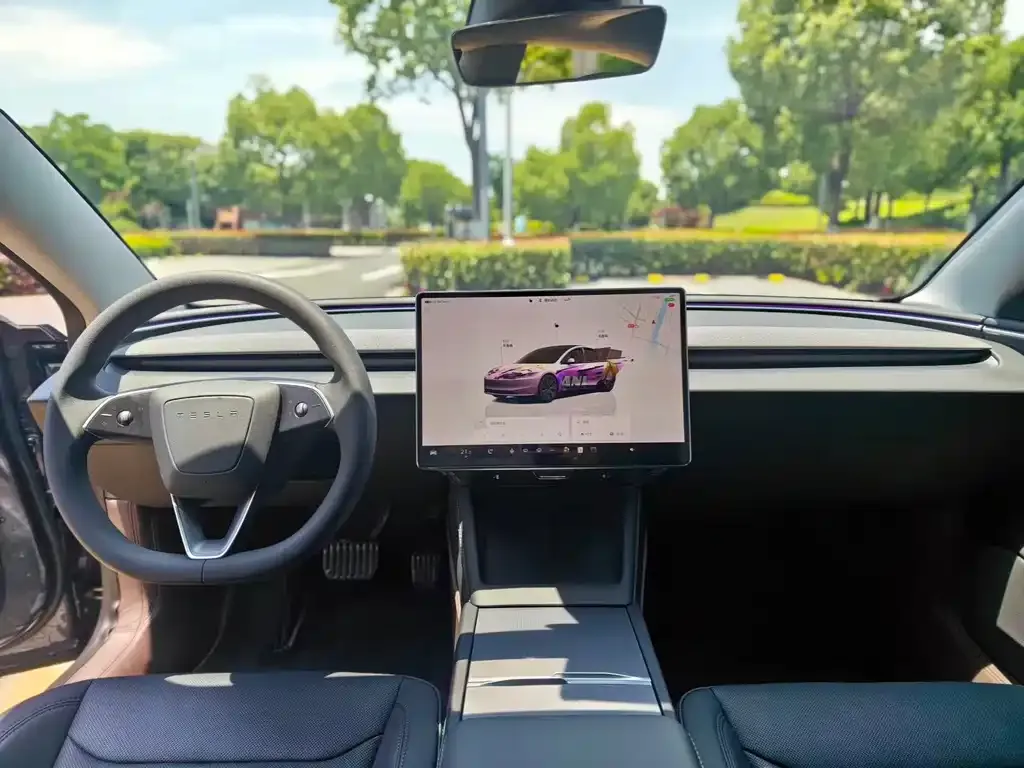 Tesla Model 3 — фото 3