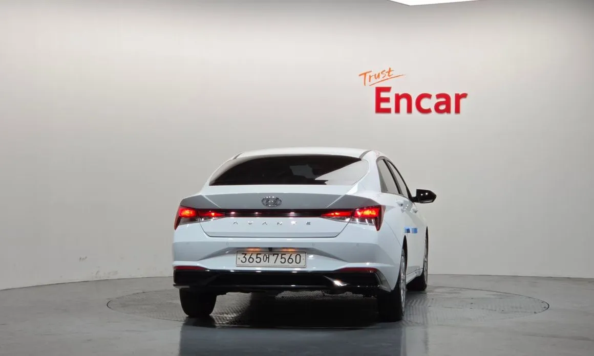 Hyundai AVANTE 2021 из KR, фото 8