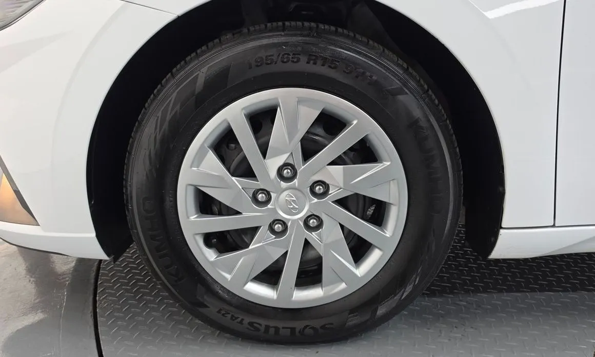 Hyundai AVANTE 2021 из KR, фото 4
