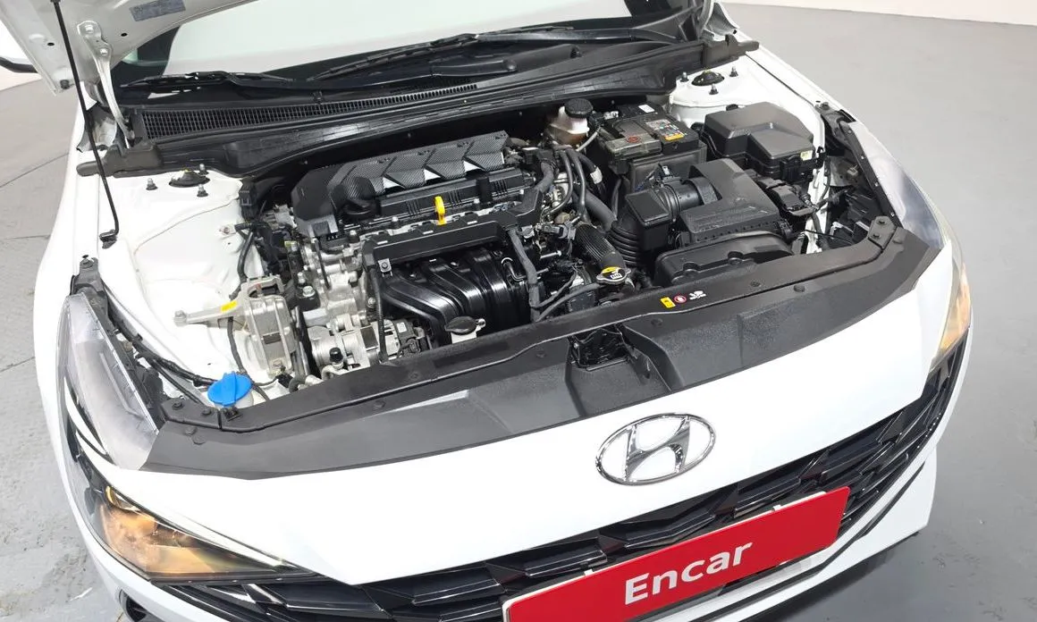 Hyundai AVANTE 2021 из KR, фото 3