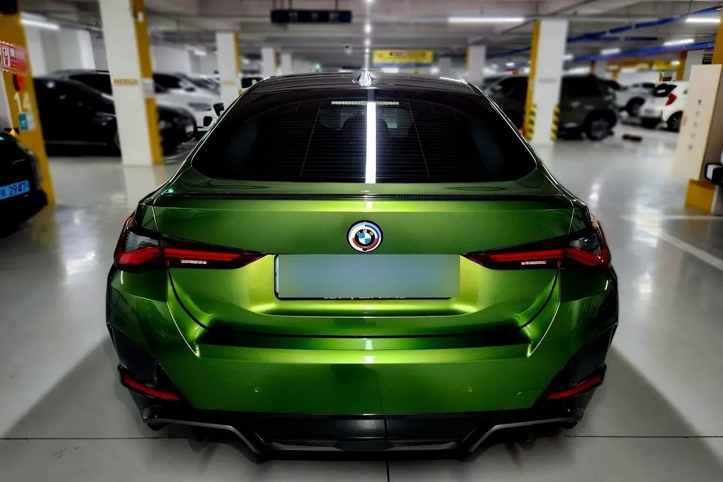 BMW i4 2023 из KR, фото 8