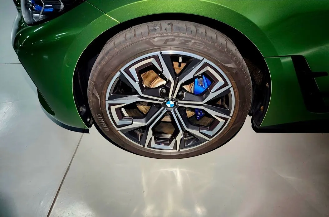 BMW i4 2023 из KR, фото 6