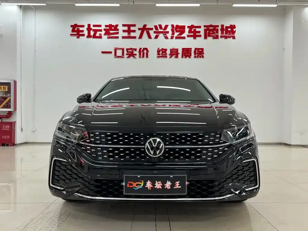 Volkswagen Passat — фото 6