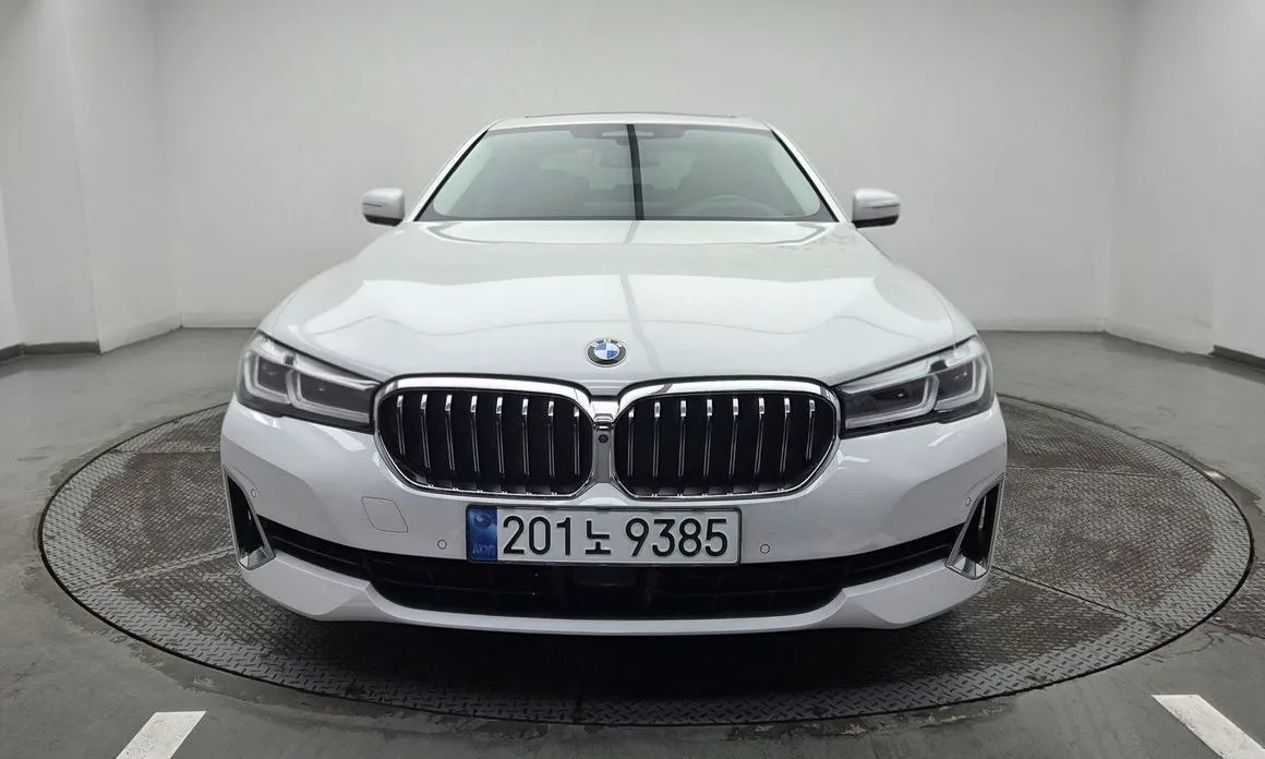 BMW 5-Series — фото 6