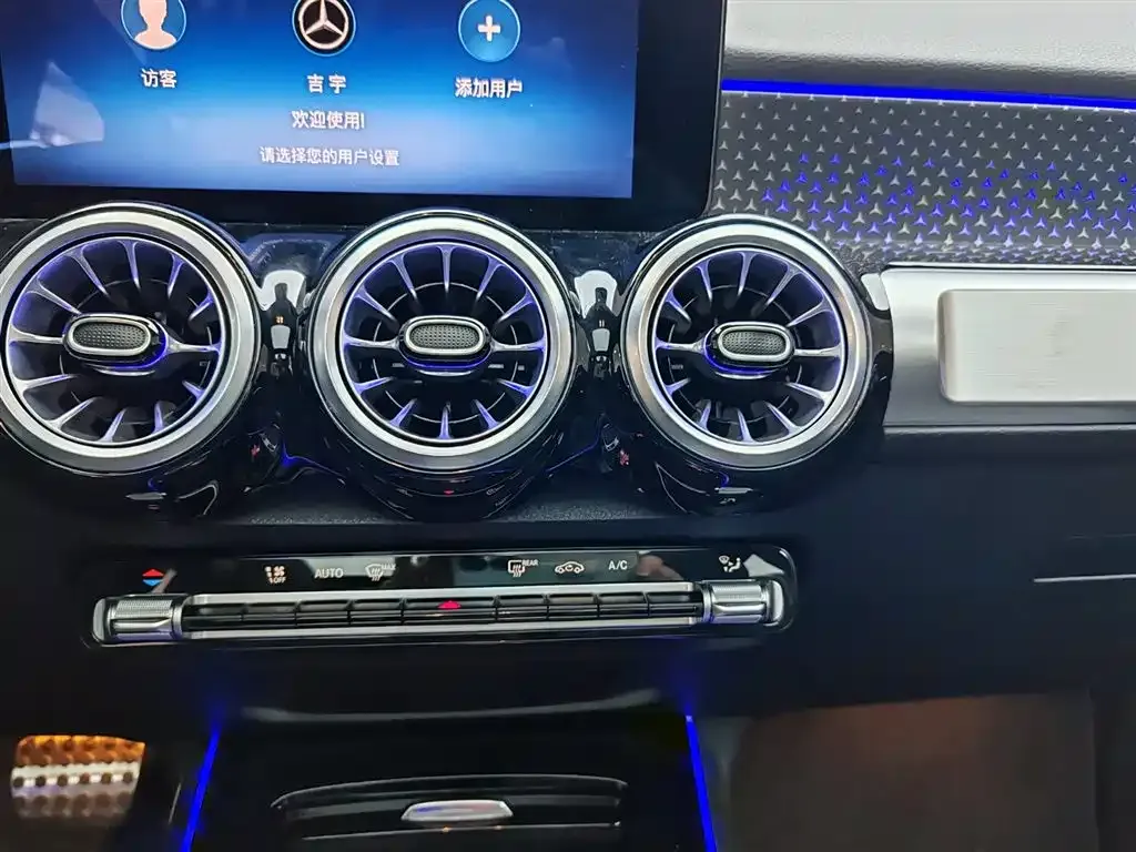 Mercedes-Benz GLB AMG — фото 4
