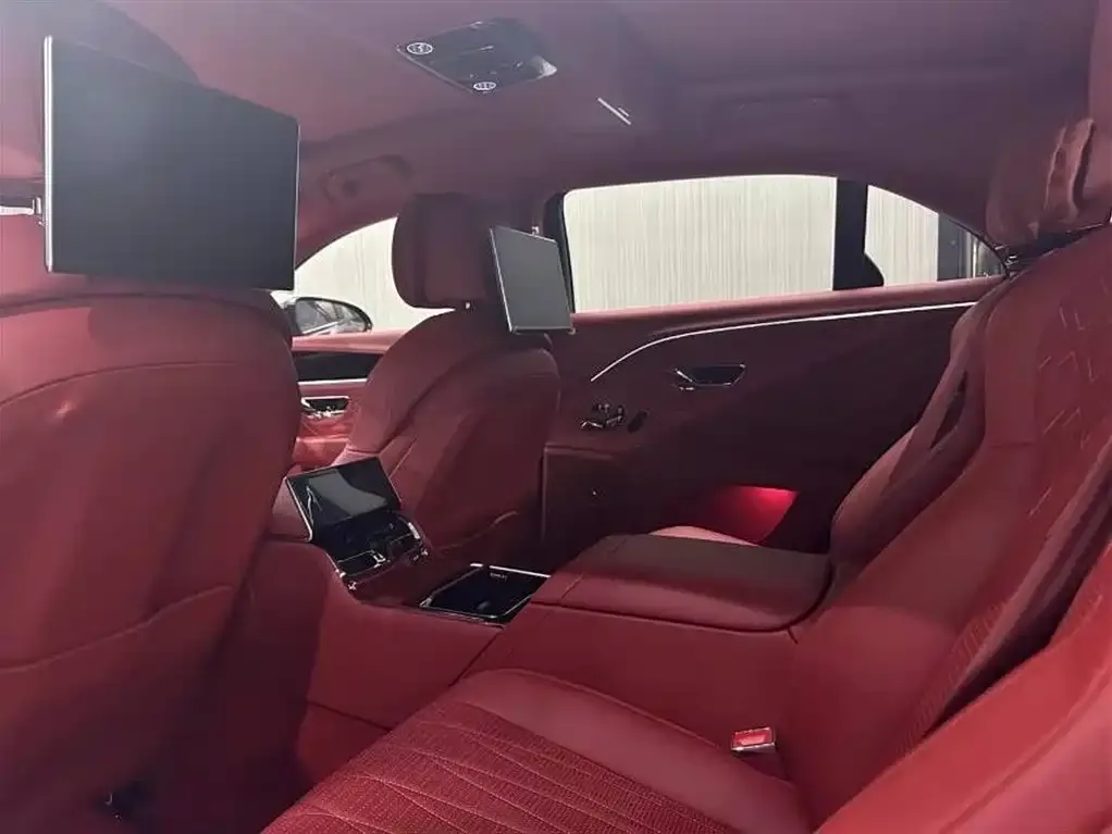 Bentley Flying Spur — фото 4