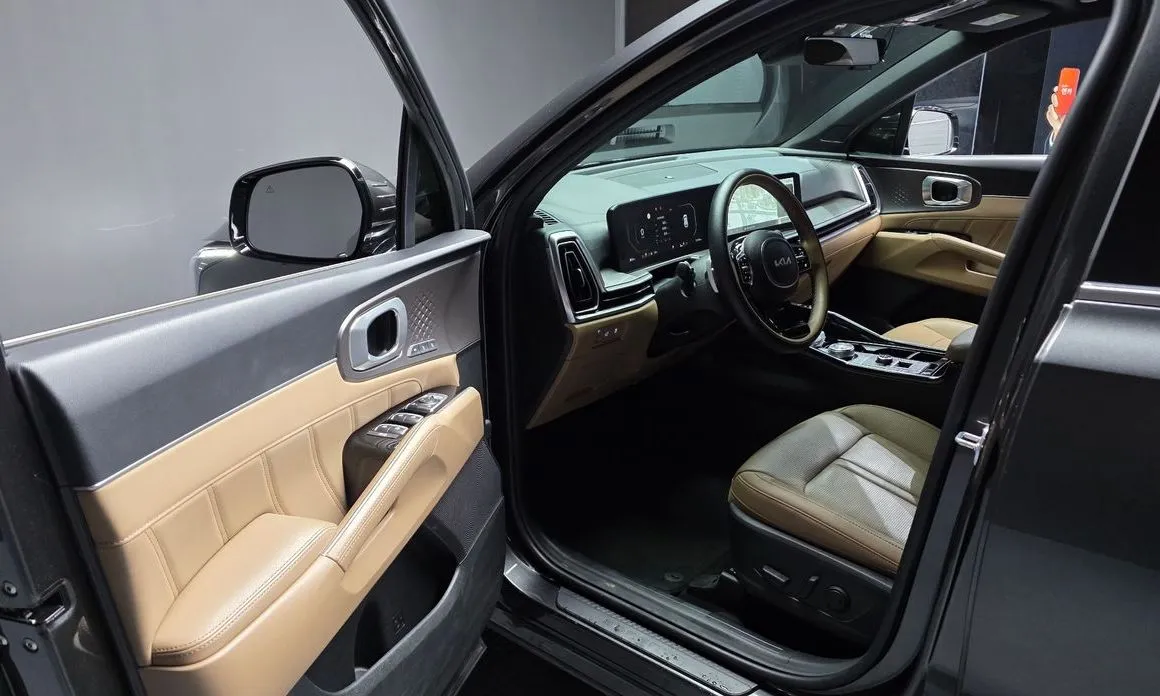 Kia Sorento — фото 7