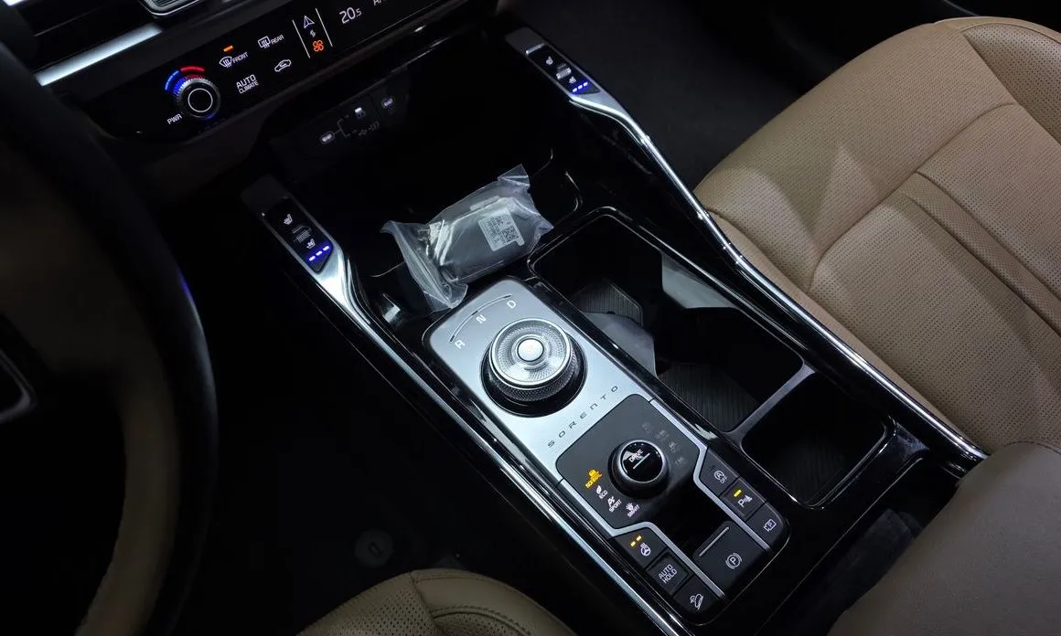 Kia Sorento — фото 4