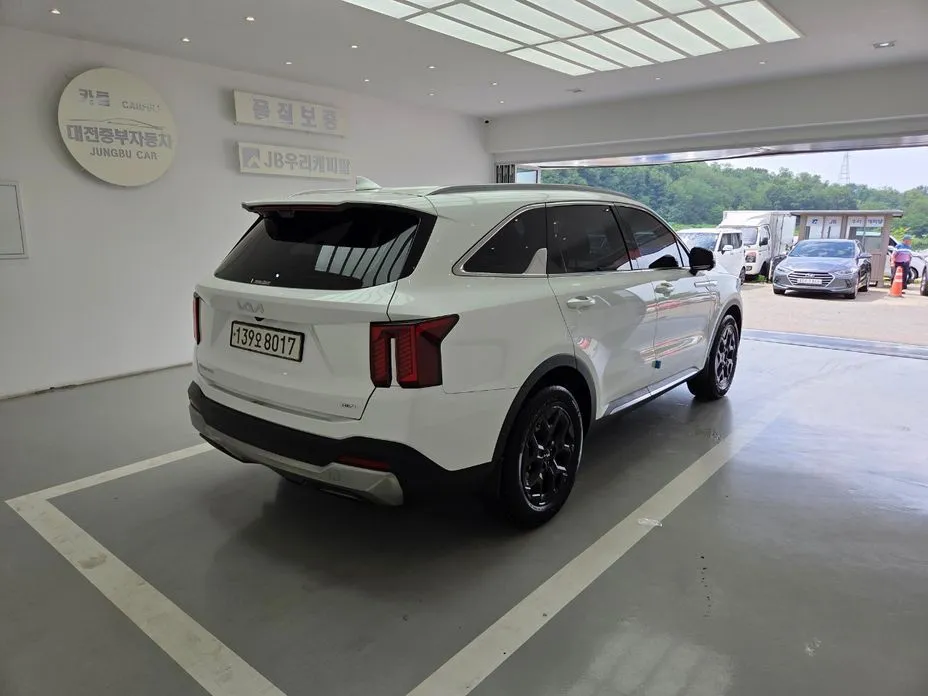 Kia Sorento — фото 6