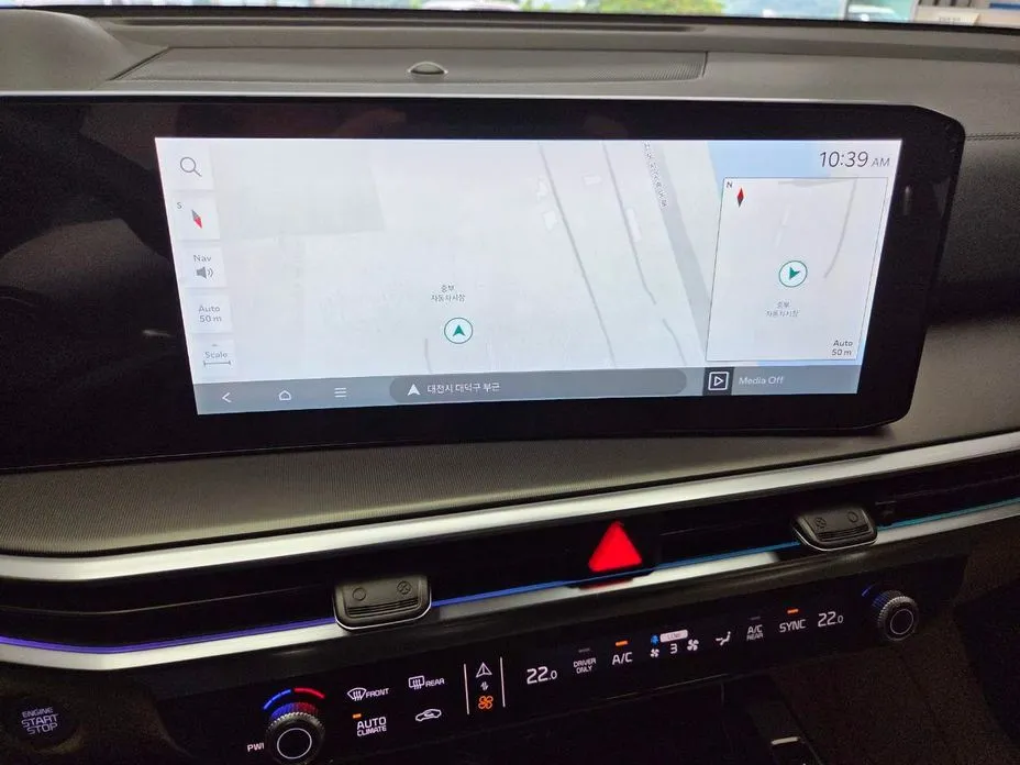 Kia Sorento — фото 10