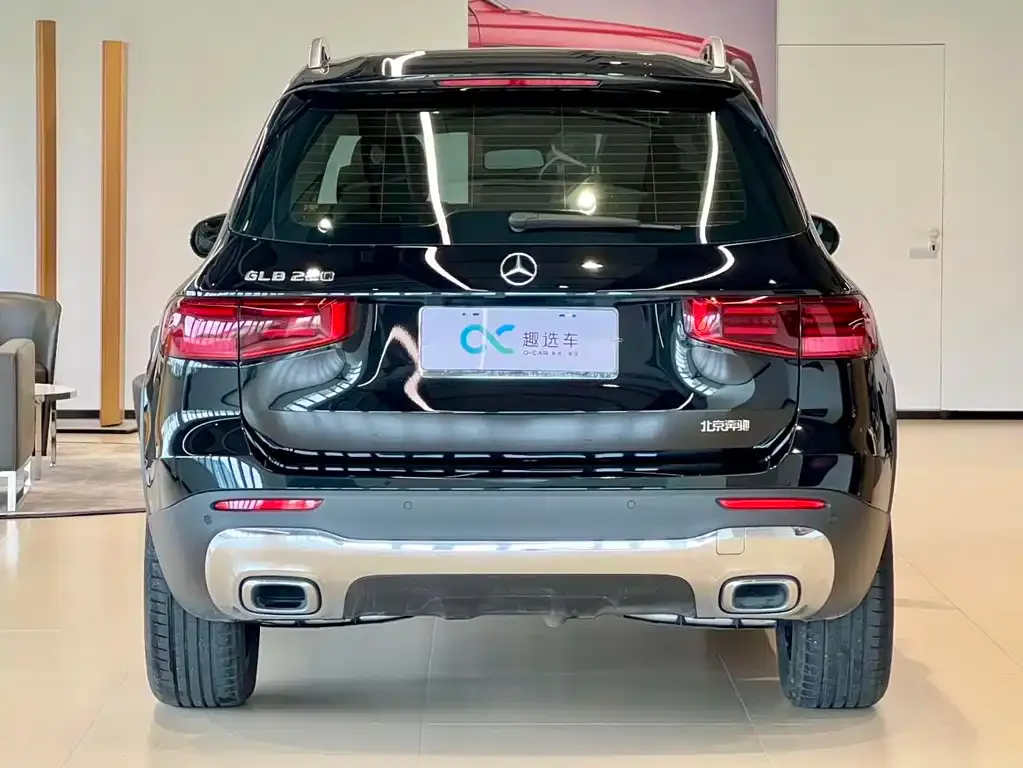 Mercedes-Benz GLB — фото 10