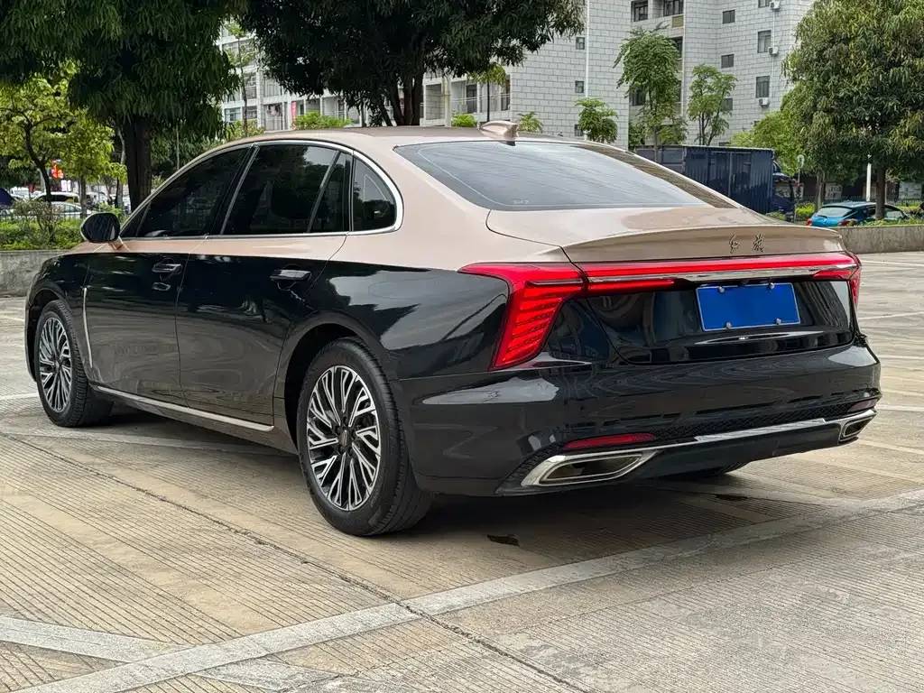 Hongqi H5 — фото 9