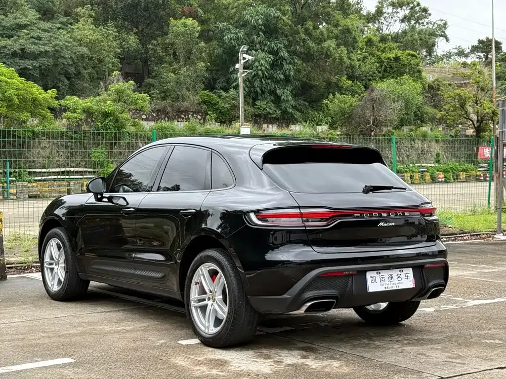 Porsche Macan — фото 9